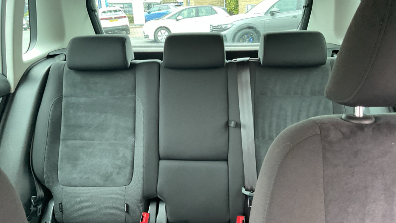 Volkswagen Tiguan 2.0 TDi BlueMotion Tech Match 4MOTION 5dr 150 DSG Diesel Estate